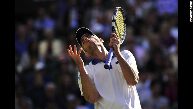 American Andy Roddick shows his frustration during his third-round men's singles match against Spain's David Ferrer on Saturday.