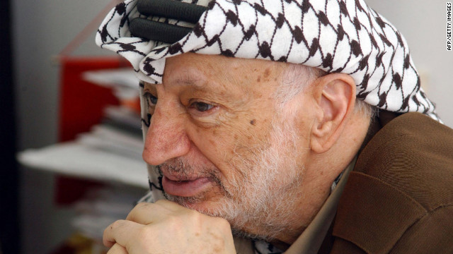 Líder palestino aprueba la exhumación de los restos de Yasser Arafat