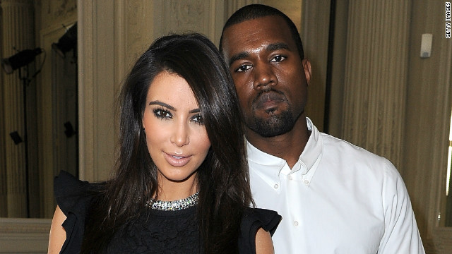 Kanye gives Kim a shout out at Atlantic City show