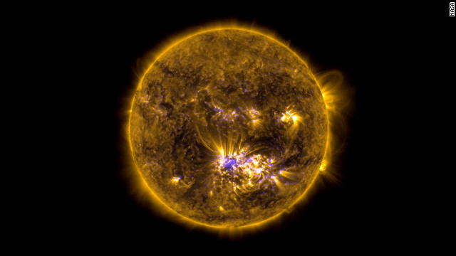 This image combines two sets of photos of the sun on July 12, 2012, to give an impression of what the sun looked like shortly before it unleashed an X-class flare.