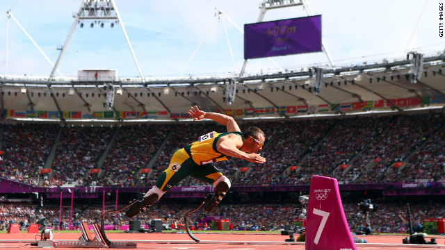 Oscar Pistorius of South Africa competes in the men's 400-meter qualifying heat.