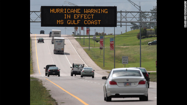 With 80 mph winds and drenching rains, Isaac pounds southeastern ...