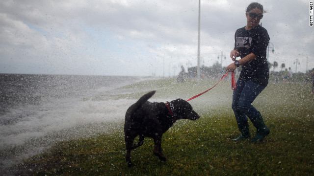 With 80 mph winds and drenching rains, Isaac pounds southeastern ...