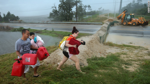 [Image: 120830043957-tropical-storm-isaac-0830-5...allery.jpg]