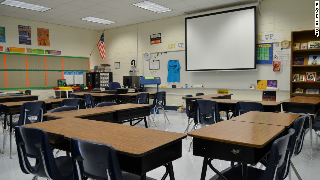 Chicago braces for possible teachers' strike - its first in 25 years