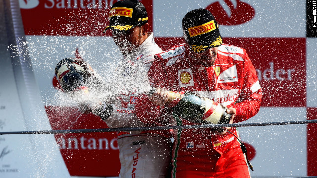 F1: Hamilton gana, ‘Checo’ Pérez es segundo y Alonso tercero en Monza