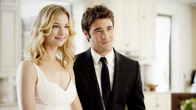 It's not exactly smooth sailing for Emily and Daniel on ABC's "Revenge," but the actors who play them seem to be getting along just fine. Emily VanCamp and Josh Bowman have been<a href='http://www.justjared.com/2012/06/14/emily-vancamp-joshua-bowman-poolside-pda/' > spotted smooching</a> in their swimsuits.