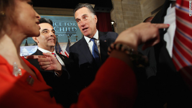 Opinion: Can Romney connect with Latino voters?