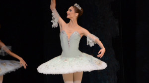 Bolshoi Prima ballerina's grace under pressure - CNN.com