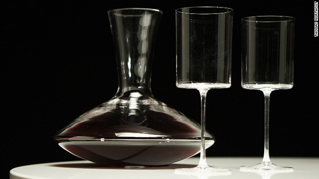 Sticking red wine in the blender - for science