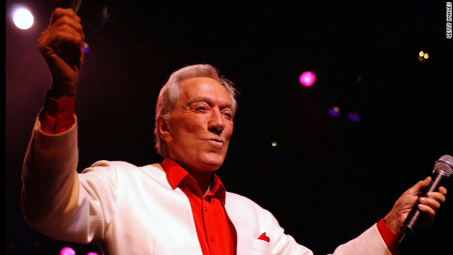 Williams performs at London's Royal Albert Hall in 2002.