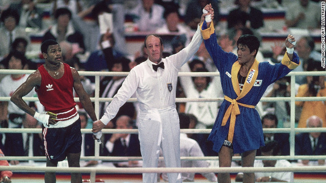 American boxer Roy Jones Jr. dominated his South Korean opponent in the gold-medal match at the 1988 Seoul Olympics, only to see Park Si-Hun handed the decision.