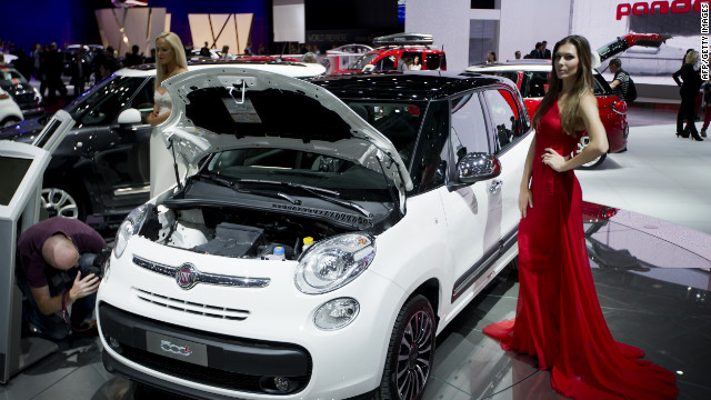 A Fiat 500 is displayed at the 2012 the Paris Motor Show.