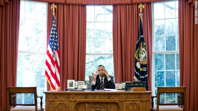 Obama talks on the phone with Prime Minister Benjamin Netanyahu of Israel in the Oval Office on Friday, September 28.