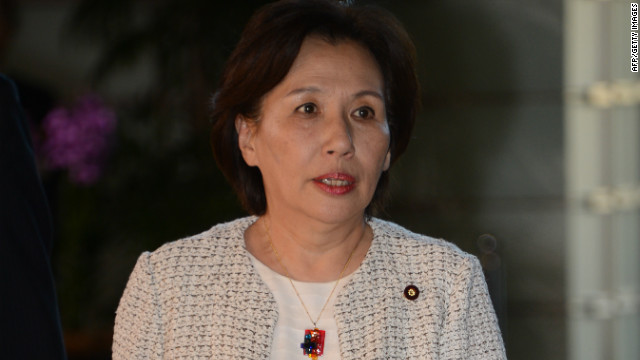 Una mujer con fuertes vínculos con China se integra al gabinete de Japón