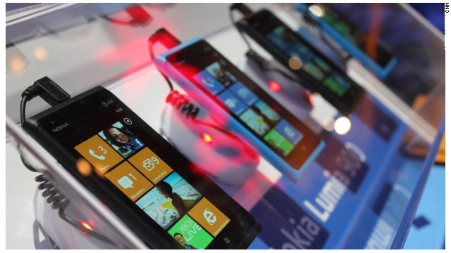 Los móviles con Windows 8 retan al iPhone