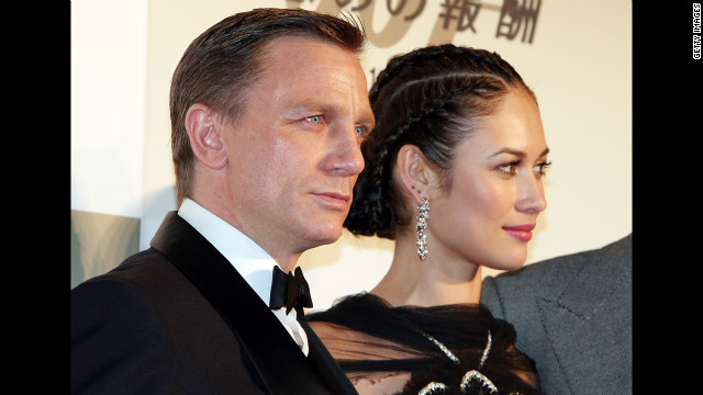  Daniel Craig and Olga Kurylenko attend the Japanese premier of "Quantum of Solace" in November 2008 in Tokyo, Japan. 