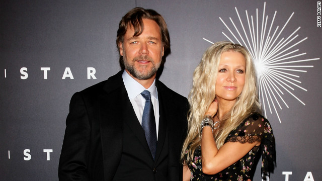 Breakup rumors abound for Russell Crowe, wife