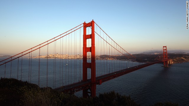 '¿Un paisaje o una vida?': puente Golden Gate tendrá barrera contra suicidios