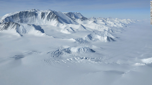 Plane crash in Antarctica likely left no one alive
