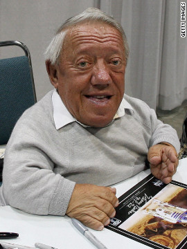 Like Daniels, Kenny Baker returned for the prequel trilogy to play R2-D2.