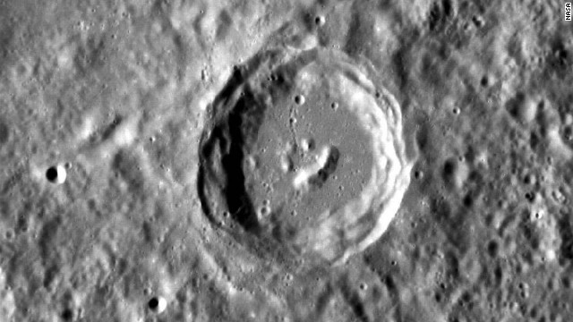 Happy little crater on Mercury