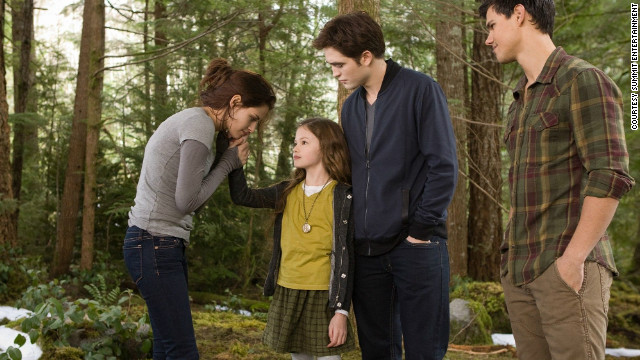 Kristen Stewart, Mackenzie Foy, Robert Pattinson and Taylor Lautner in 