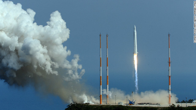 (File) Naro-1, South Korea's second space rocket, blasts off at the Naro Space Center on June 10, 2010. 