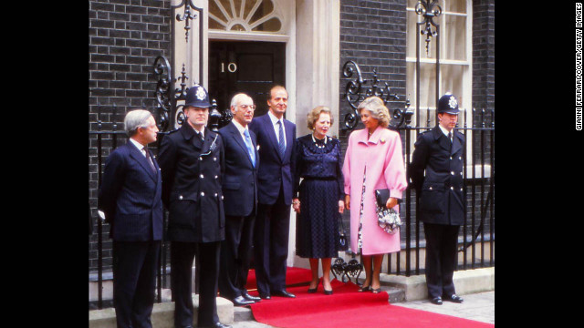 Thatcher receives Spain's King Juan Carlos and Queen Sofia at 10 Downing Street in April 1986.