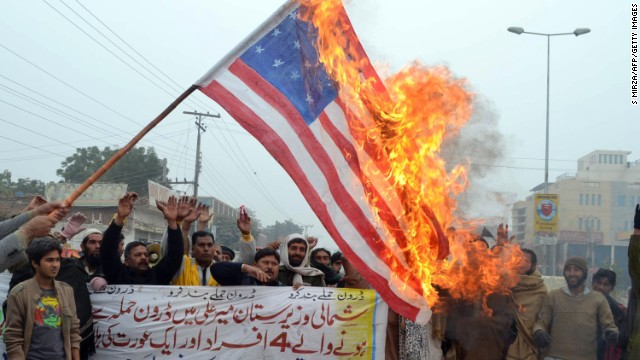 Presunto avión no tripulado estadounidense mata a 17 personas en Pakistán