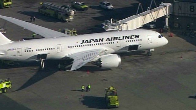 Dreamliner safe to fly, officials say