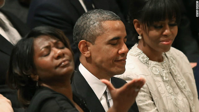 Obama thanked for living in 'glass house' at National Prayer Service