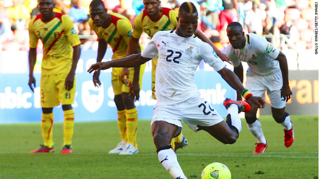 Mubarak Wakaso fires home a 38th minute penalty to give Ghana a 1-0 win over Mali in Port Elizabeth.