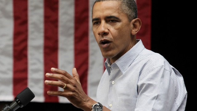 Obama Chicago visit will include talk of economy, guns