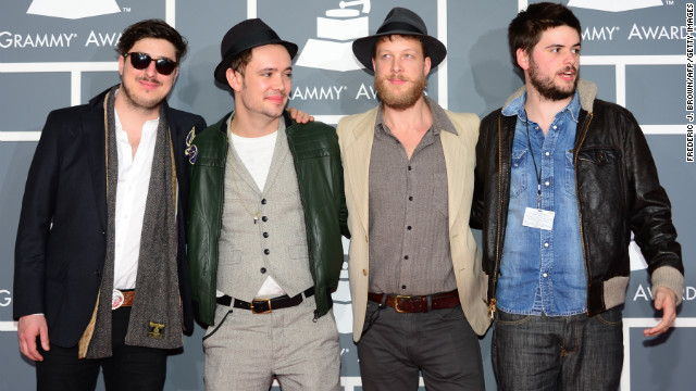 Mumford & Sons plans to play Glastonbury as 'four brothers'