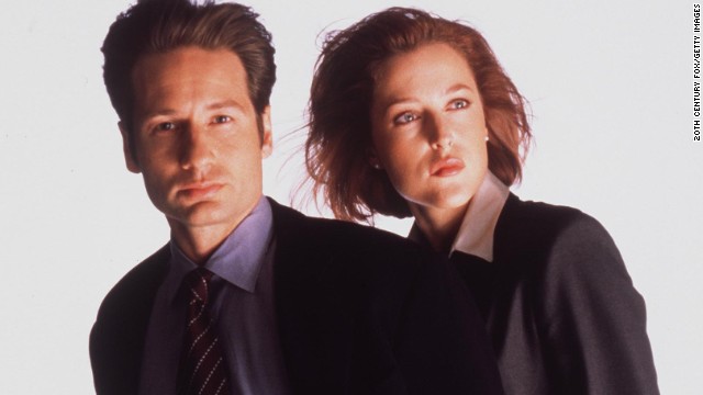 Meet sci-fi's power couple. Agents Fox Mulder and Dana Scully brought sex appeal to the paranormal as every glance between the two was analyzed by fans in the early days of the Internet. David Duchovny eventually left the series, and interest in "The X-Files" waned when Gillian Anderson paired up with Robert Patrick (any romance was out of the question). Duchovny returned for the poorly received finale and even more poorly received second movie.