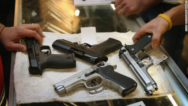 Gun in every house? Maine town votes 'no'