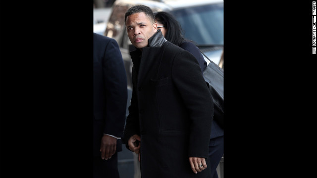 Former Rep. Jesse Jackson Jr. enters U.S. District Court Wednesday.