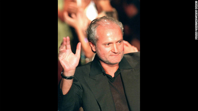 Ten years after Gianni Versace's 1997 murder, Italy's fashion capital paid tribute to the slain fashion designer with a glittering ballet performance at Milan's La Scala opera house. Versace was killed by suspected mass-murderer Andrew Cunanan, who took his own life during a standoff with Miami, Florida police. Versace's sister, Donatella, took over the Versace company three months after he died.