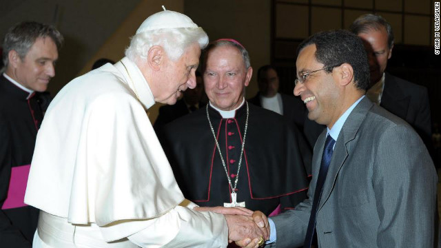 "Iglesia no puede ser juzgada por el mal actuar de unos pocos": exembajador ante el Vaticano