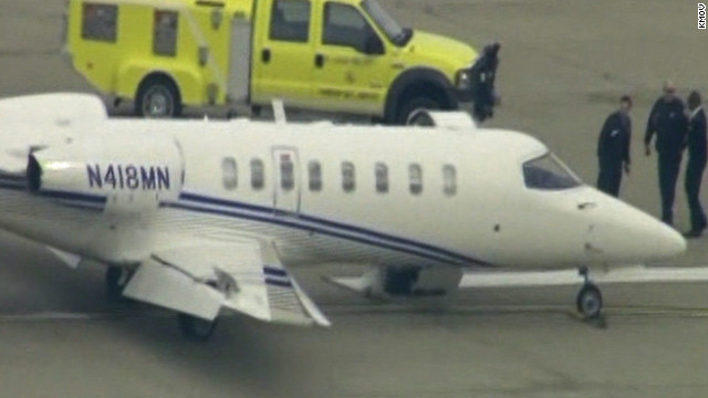 Plane safely makes emergency landing