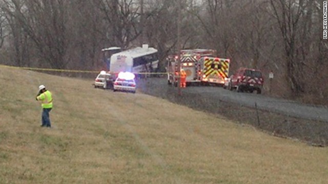 2 killed in Pennsylvania bus crash