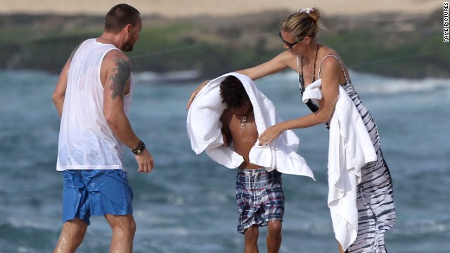 La supermodelo Heidi Klum salva a su hijo en una playa de Hawai
