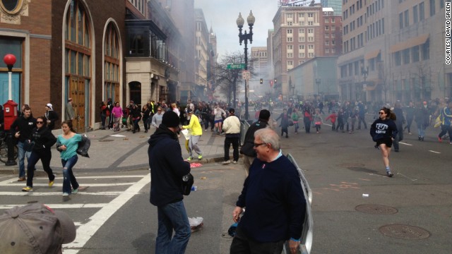 Bomberos de Boston critican la actuación de su jefe en los ataques a la maratón