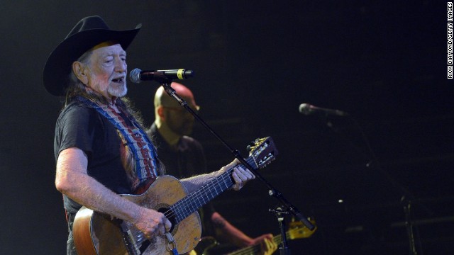 Willie Nelson turns show into benefit for West