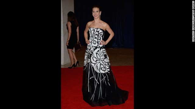 Actress Kate Walsh, from "Private Practice," poses on the red carpet.