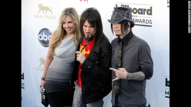 Jennifer Thal, Bumblefoot of Guns N' Roses and DJ Ashba arrive.