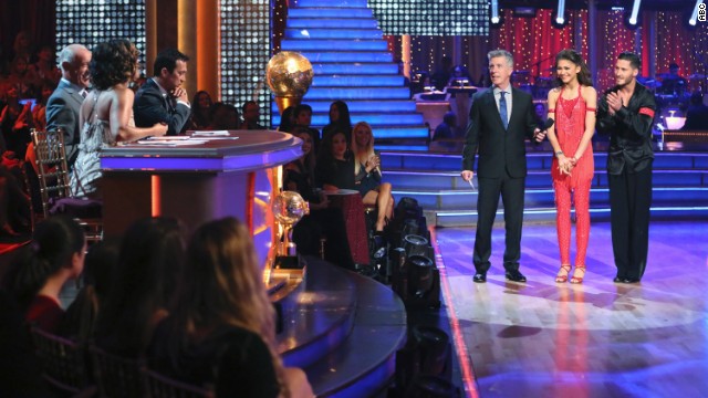 'DWTS' takes moment to honor Oklahoma tornado victims