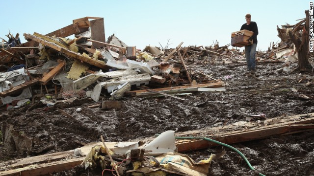Photos: Deadly tornado hits Oklahoma