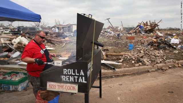 Eddie Jones of the Christian Life Center in Rolla, Missouri, cooks for residents and volunteers helping with tornado relief on May 25 in Moore.